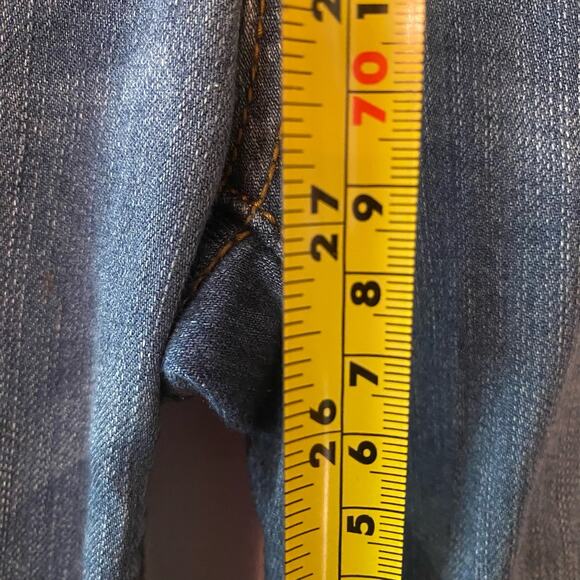 Judy Blue Skinny Fit Medium Wash Distressed Jeans Medium Wash Women size 7 / 28 - Picture 8 of 10